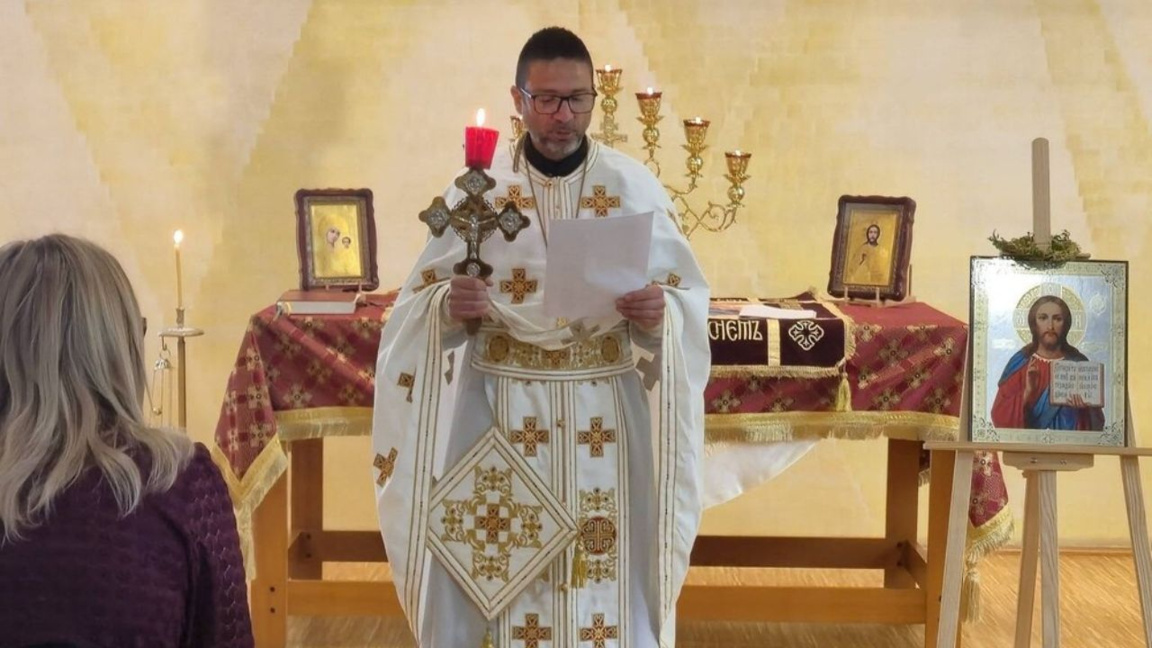 Отец Васил Бечевски