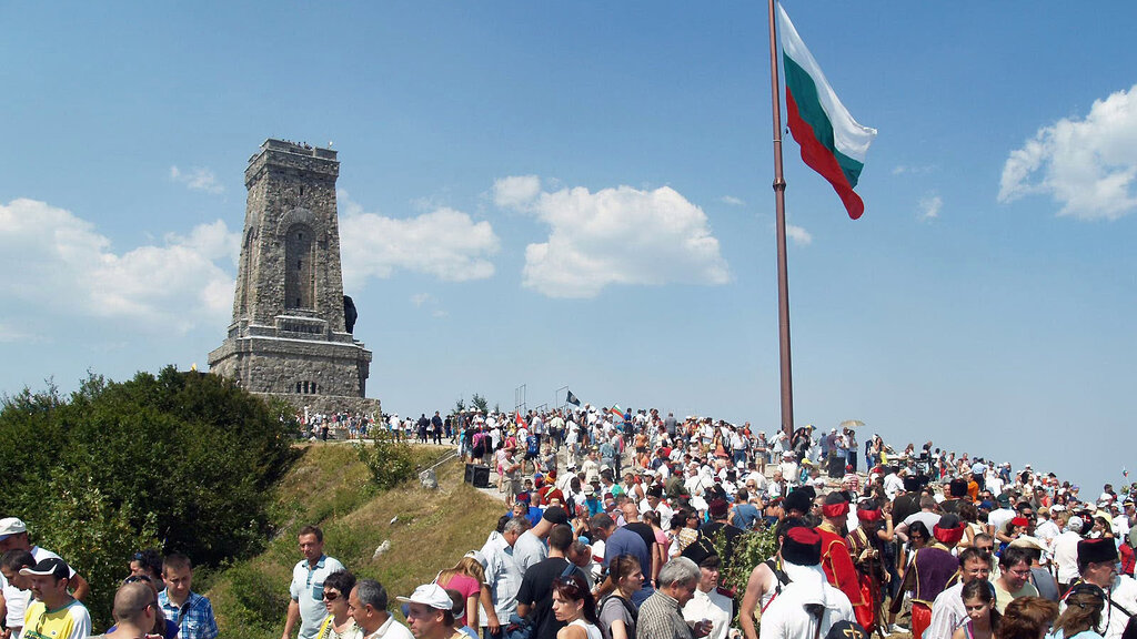 Bulgaria conmemora el 149.º aniversario de la epopeya de Shipka