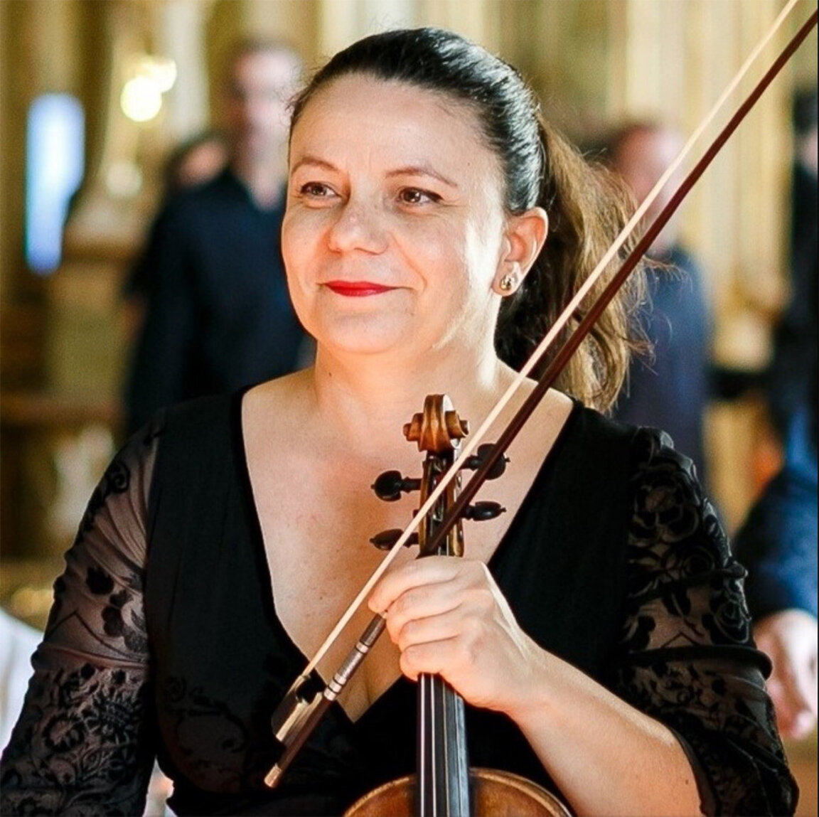 Iskrena Yordanova, la destacada violinista que ha entregado su corazón a la música barroca