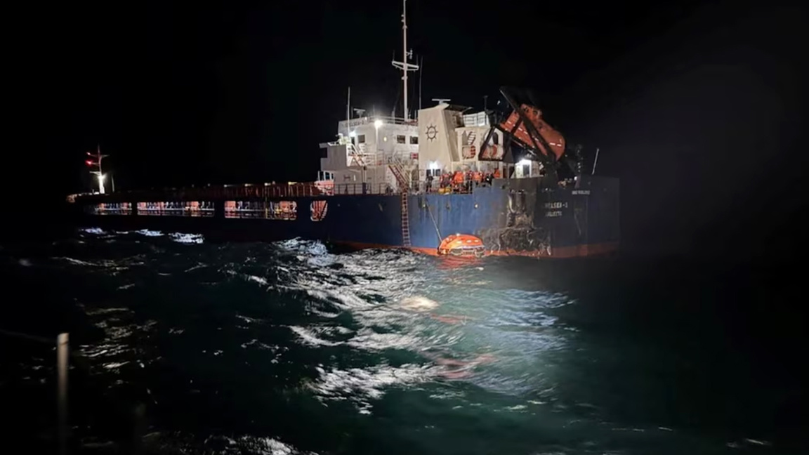 The vessel CHELSEA-3 during the rescue operation