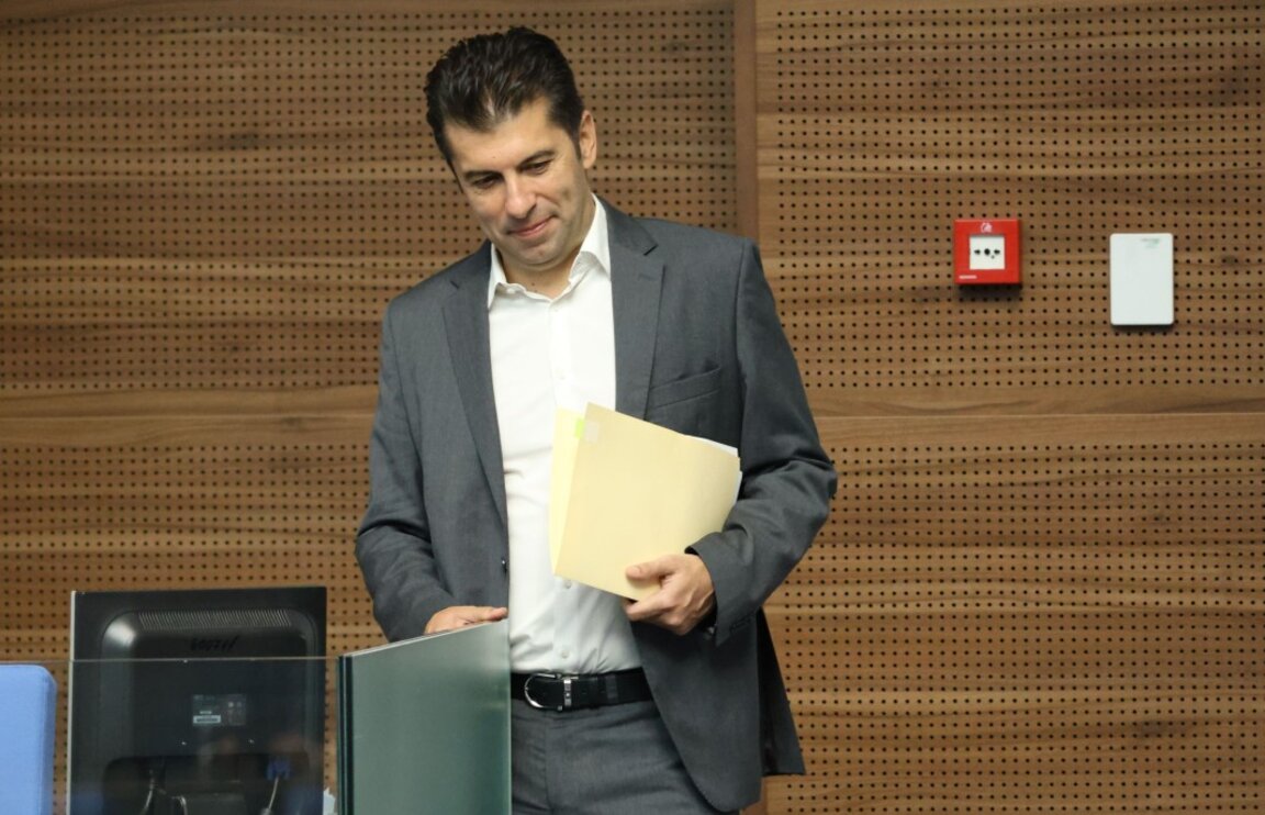 Кирил Петков