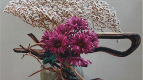 Krizantema është në qendër të një ekspozite ikebana në Sofje