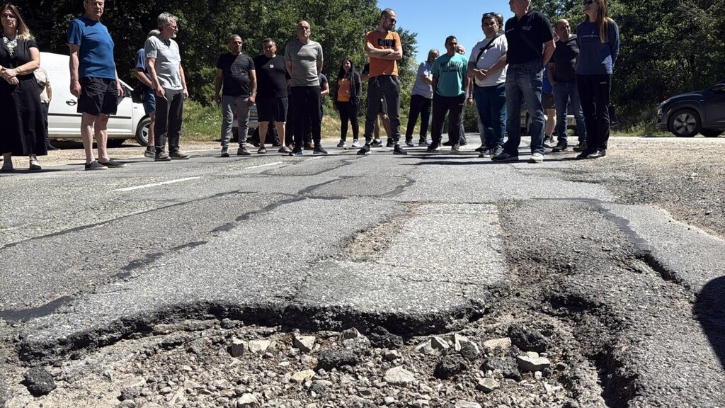 Kazanlık'a bağlı Srednogorovo köyü