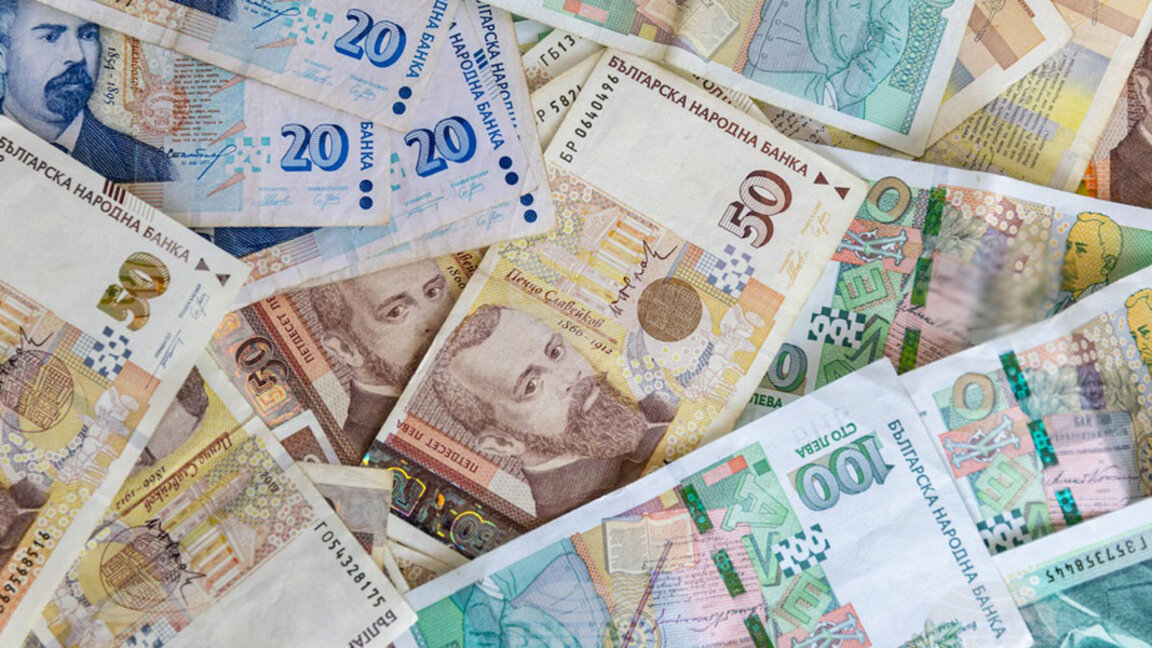 Бюджет 2025: Повишава се минималният осигурителен доход