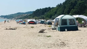 Se ridică corturile și rulotele de pe plaja Karadere, de la Marea Neagră