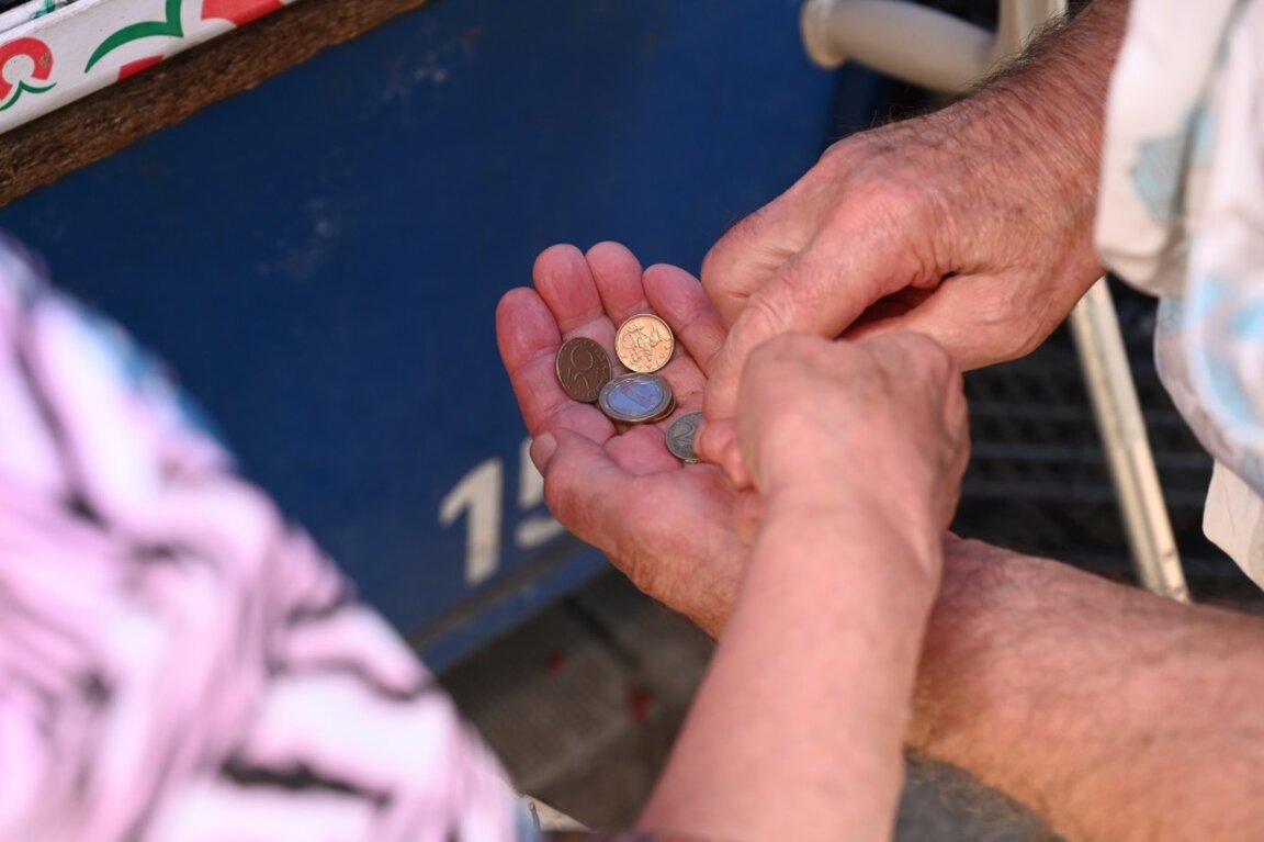 Над 16,5% от българите живеят в тежки материални и социални лишения