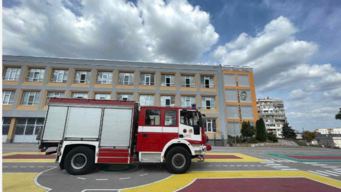 Пожар в житен масив в Златар