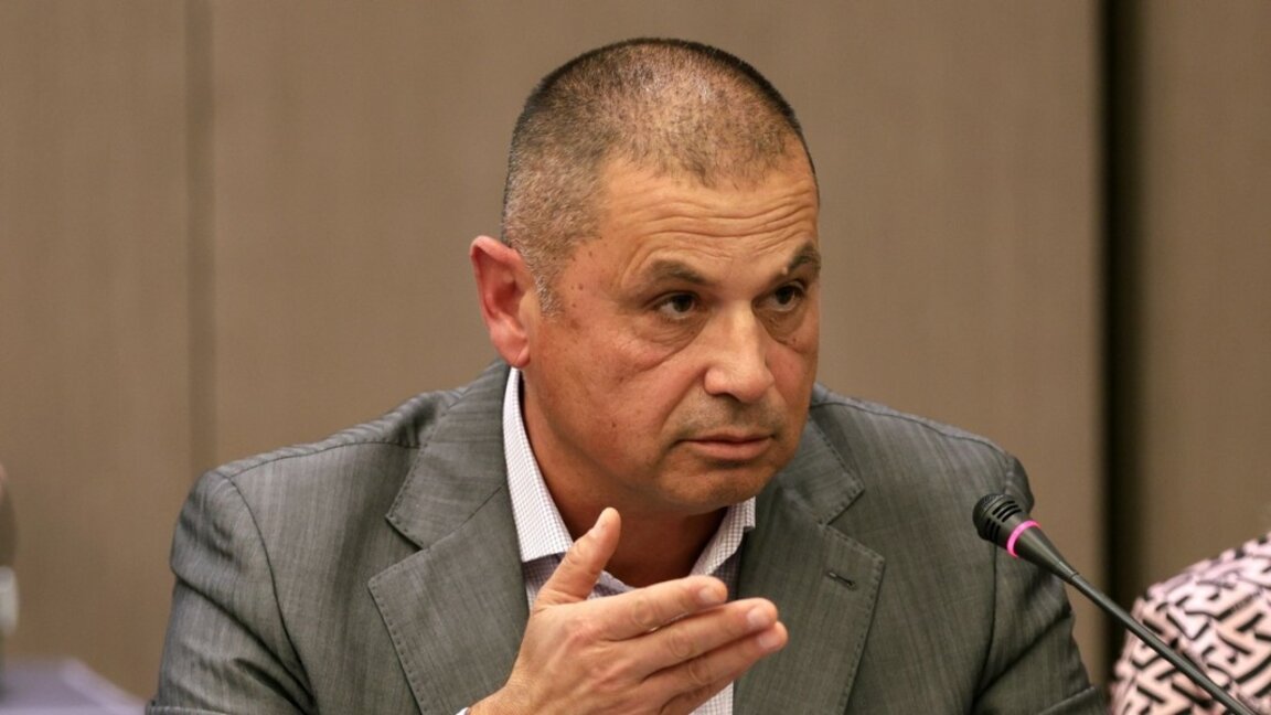 Веселин Данев