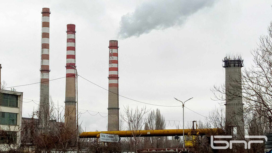 Авария оставя 9 квартала в София без парно и топла вода