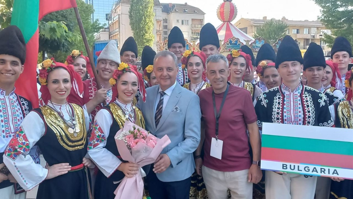 Ансамбъл "СОФИЯ-6" спечели първа награда...