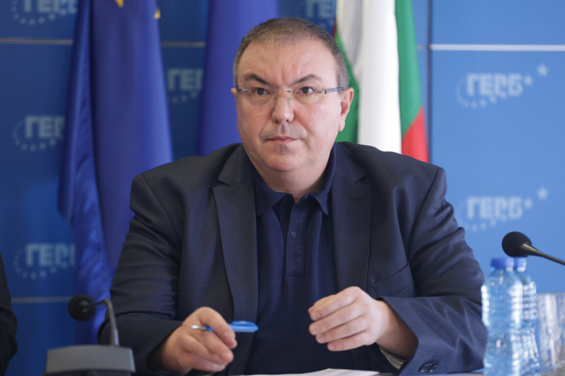 Костадин Ангелов от ГЕРБ-СДС