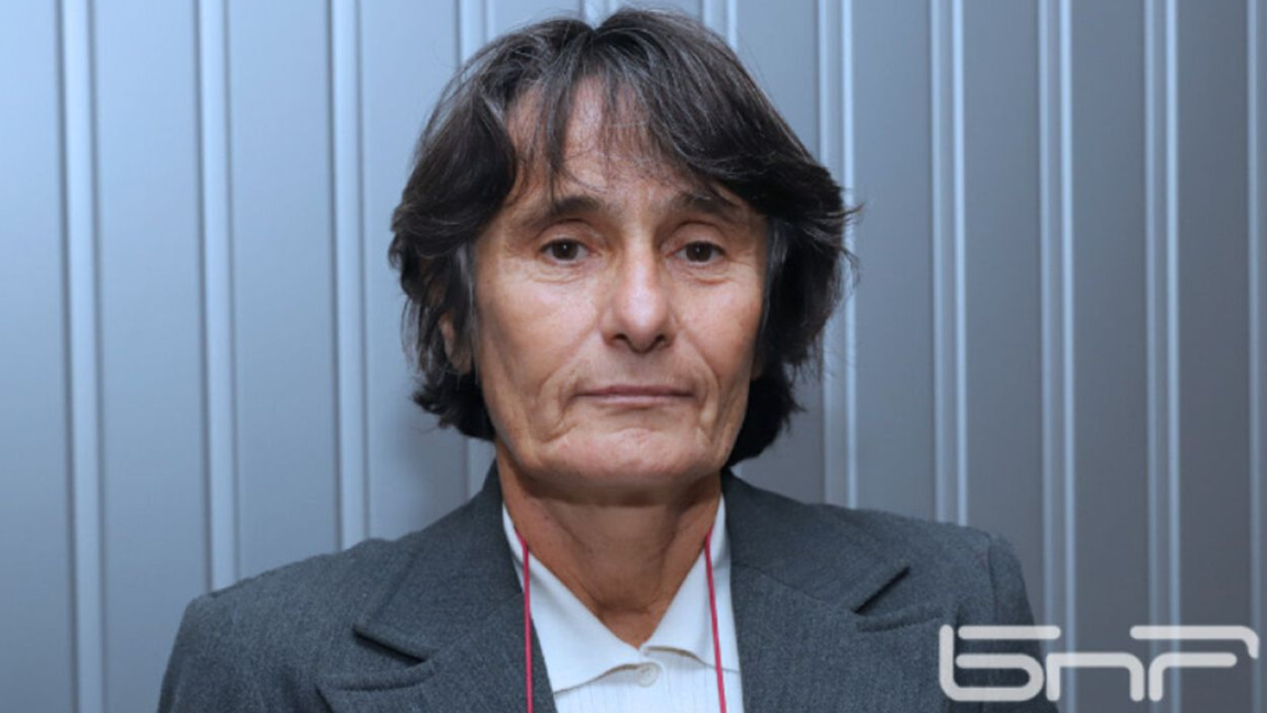 Писателката Здравка Евтимова: Обществото ни е изправено пред пропаст