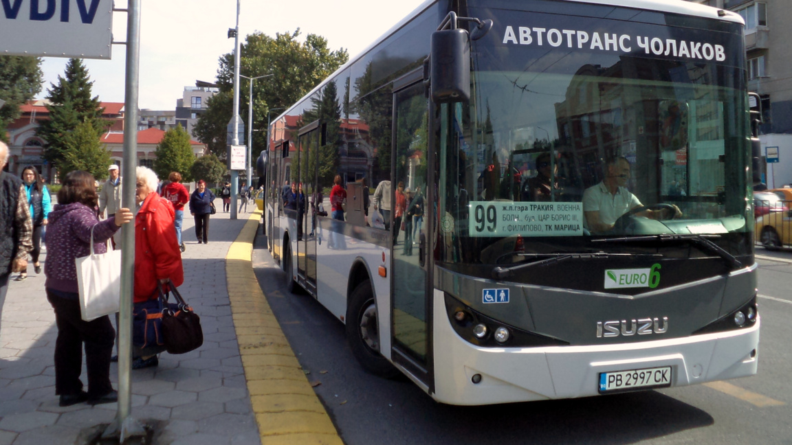 Кметът предлага безплатен градски транспорт за всички ученици в Пловдив