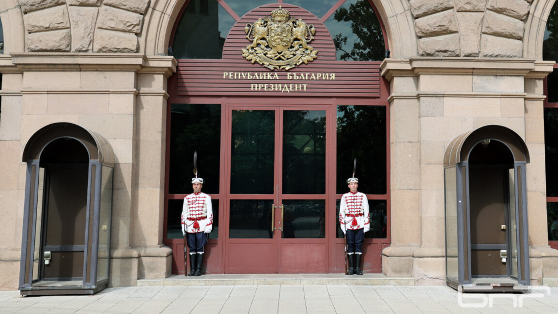 Цинично е обвързването на международната програма на президента с евакуацията на българи от Израел