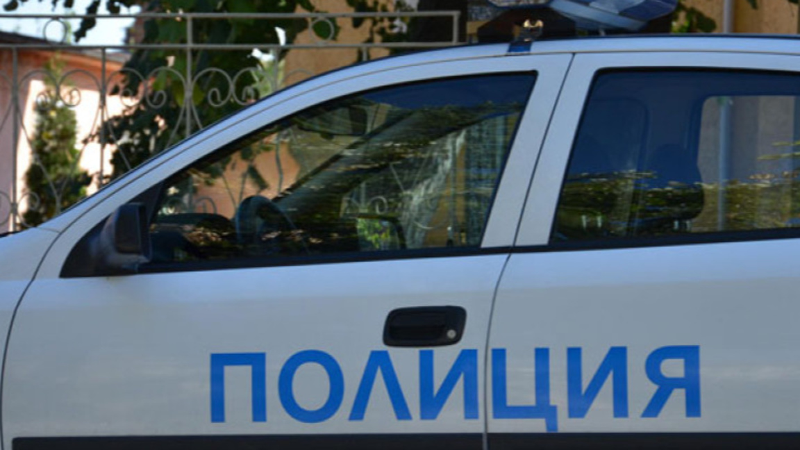 Кола без водач затисна дете в Орлинци
