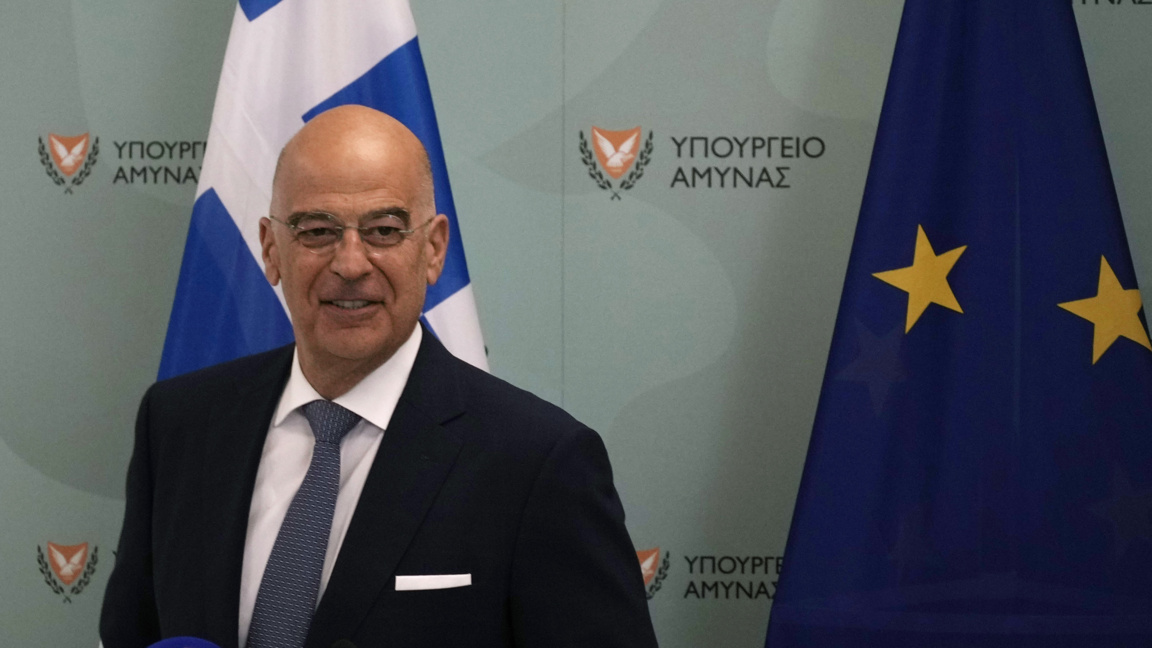 Еλληνική υποστήριξη για την αεράμυνα της...