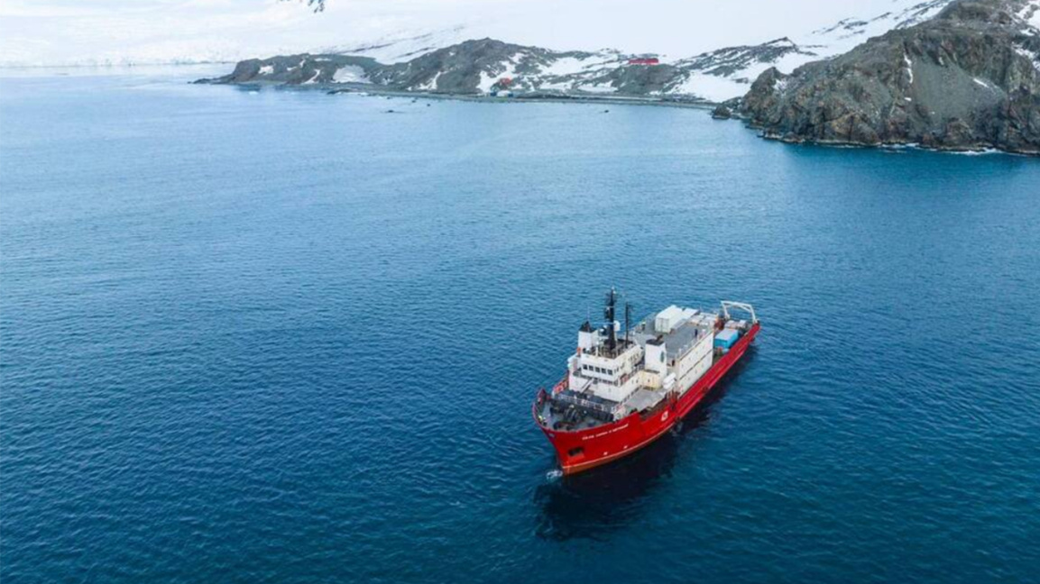 Nava de cercetare bulgară pleacă din Antarctica