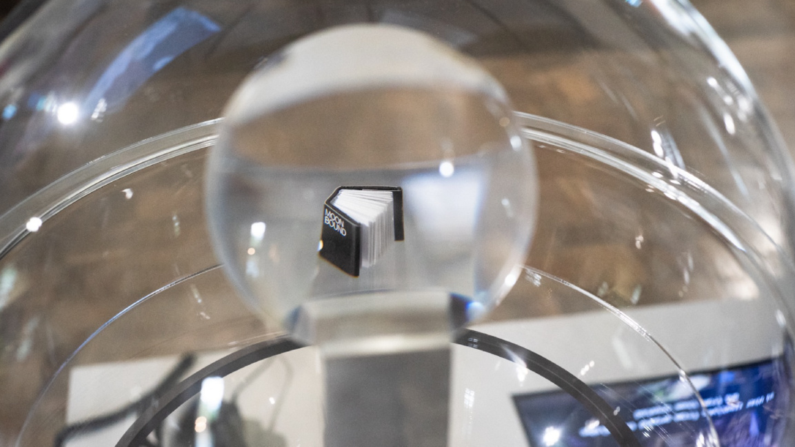 Выставка на 1 куб. см отправится на Луну