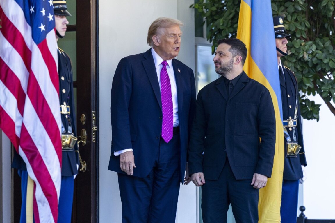Президентите на САЩ Доналд Тръмп (вляво) и на Украйна Володомир Зеленски - Вашингтон, 17 октомври 2025