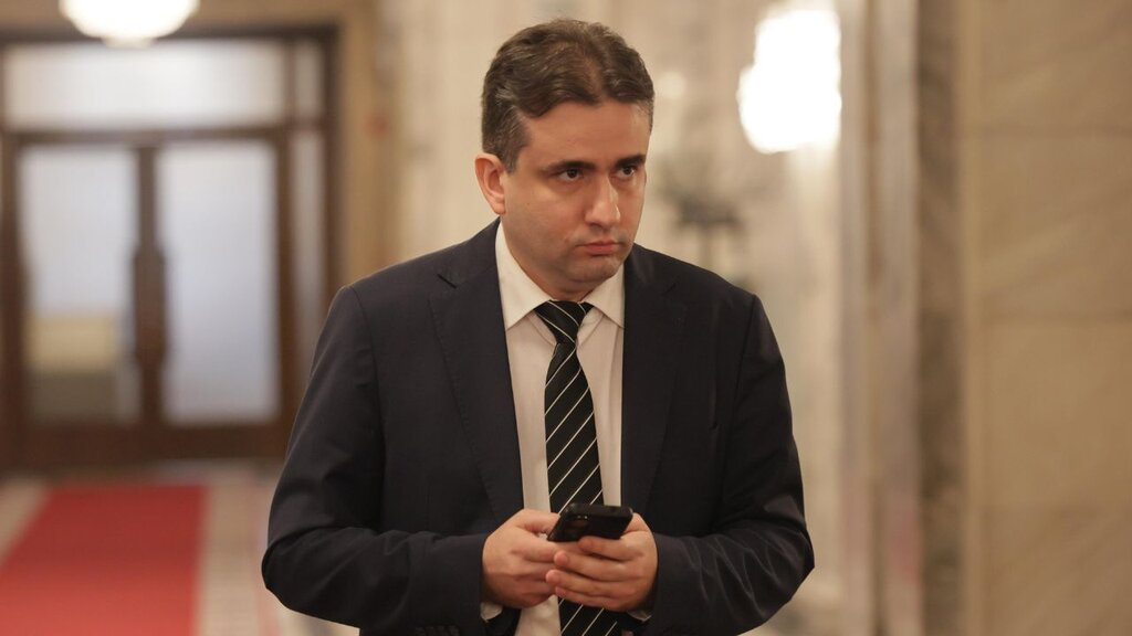 Божидар Божанов, министър на електронното управление в периода декември 2021 - август 2022