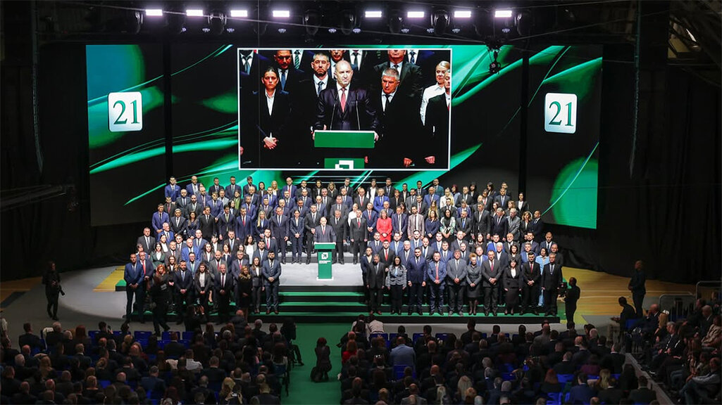Rumen Radev Rusya ve Avrupa arasında nasıl bir dış politika izleyecek