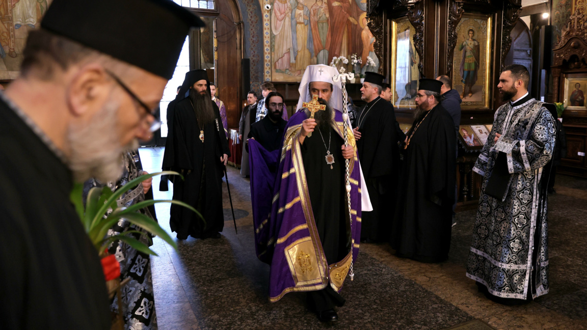 Να προσκυνήσουμε στο Σταυρό και να δεχθούμε με την καρδιά μας τη θυσία του Θεού 