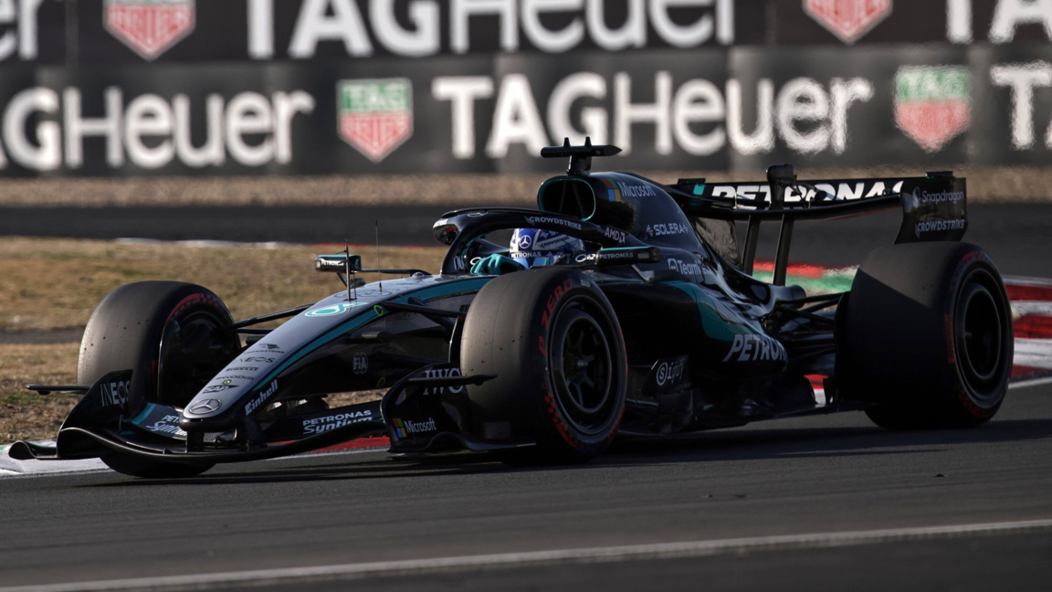 Формула 1 отложи състезанията в Бахрейн ...