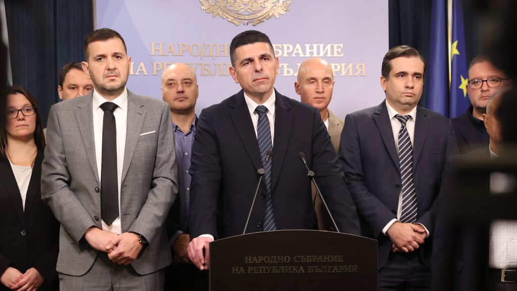 Opposition calls for more decisive action to protect ships in the Black Sea