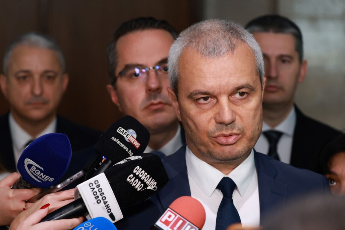 Лидерът на "Възраждане" Костадин Костадинов