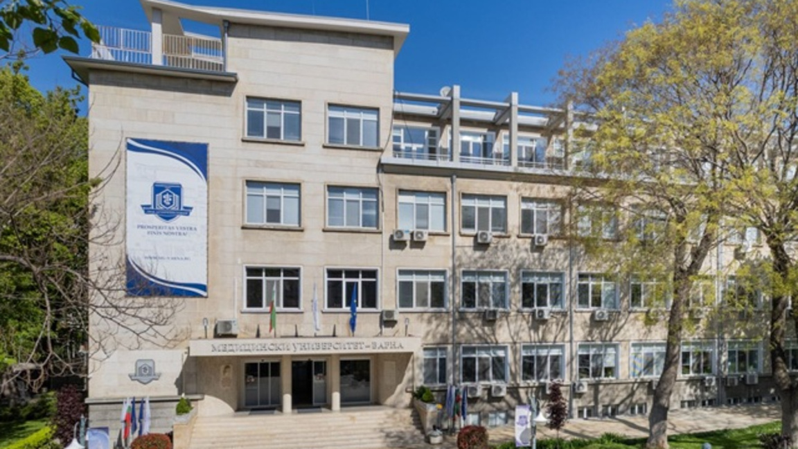 Варненски студенти се включиха в обучение за спасяване при бедствия и тероризъм