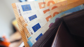 Pritet që paga minimale vitin e ardhshëm të jetë 660 euro
