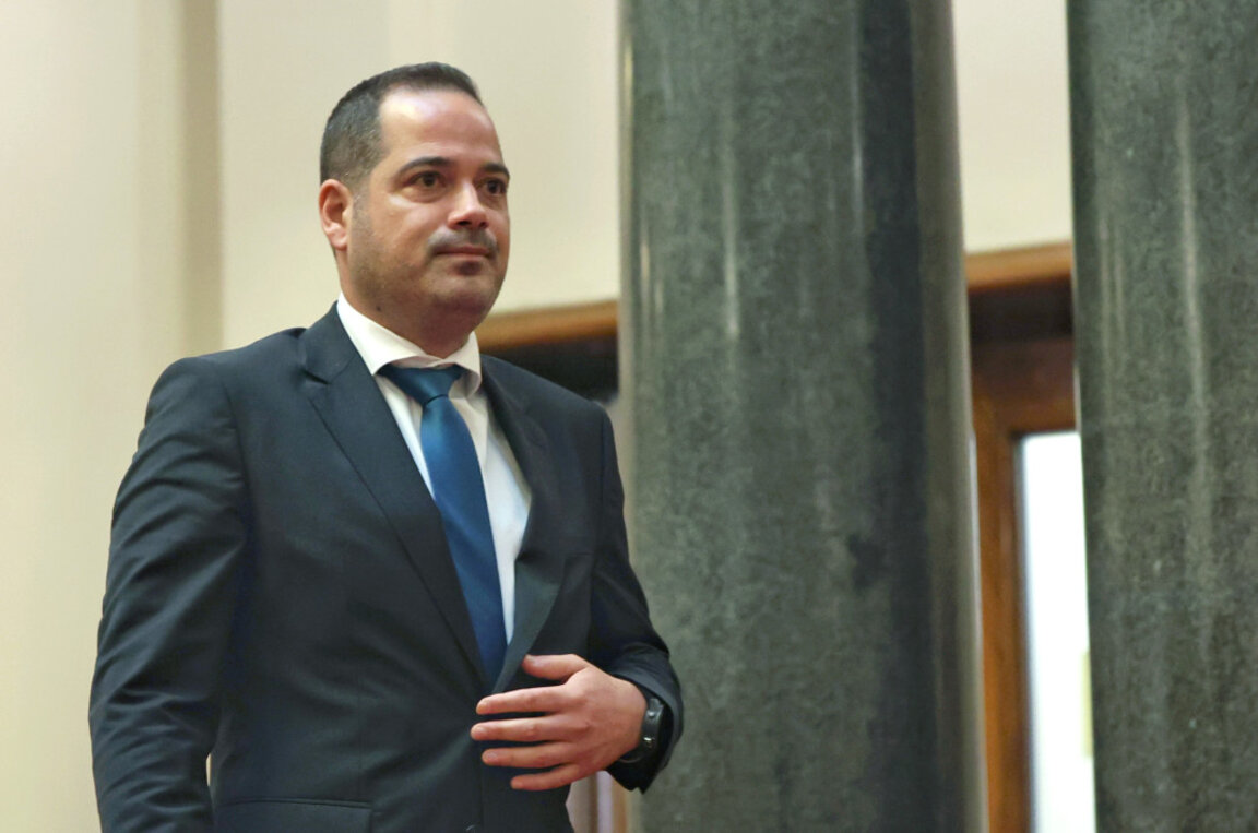 Министър Стоянов: Не може да става дума за "гангстерска" война и завръщане на "мутренските" времена