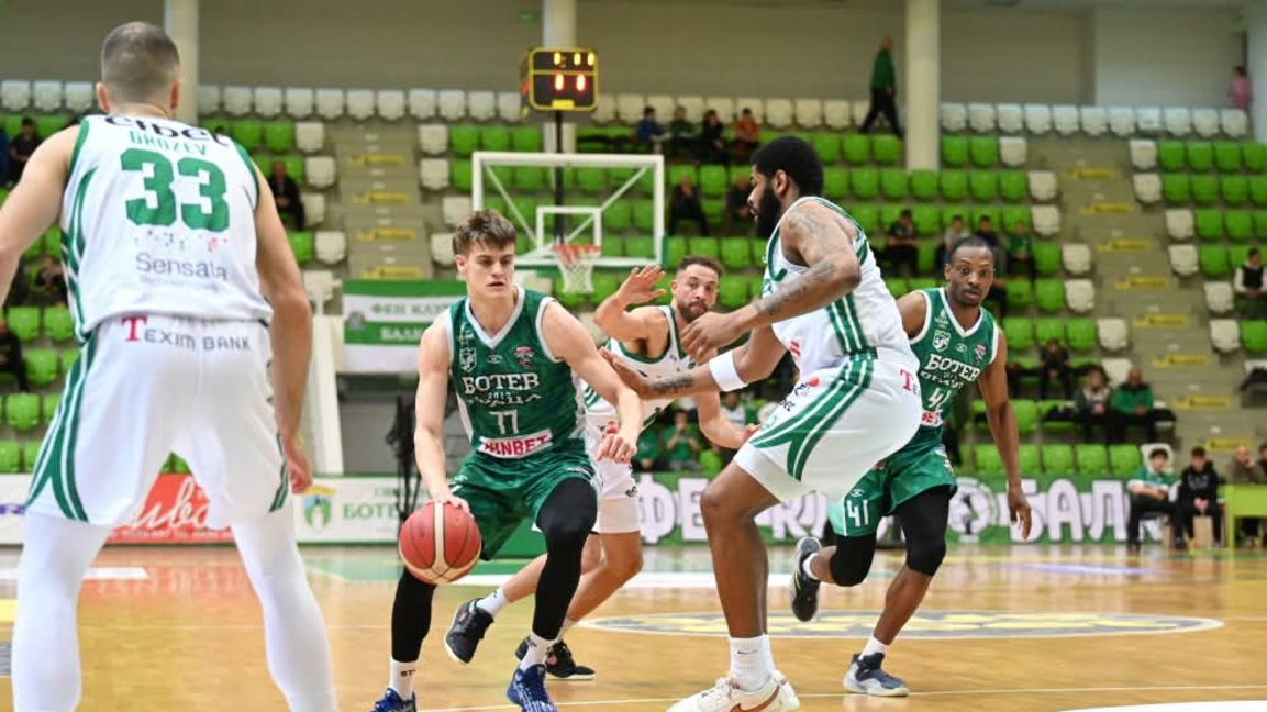 "Ботев 2012" падна във Варна...