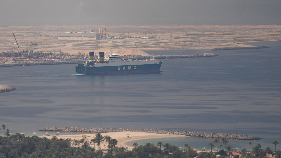 Иран: Изпращането на военни кораби в Орм...