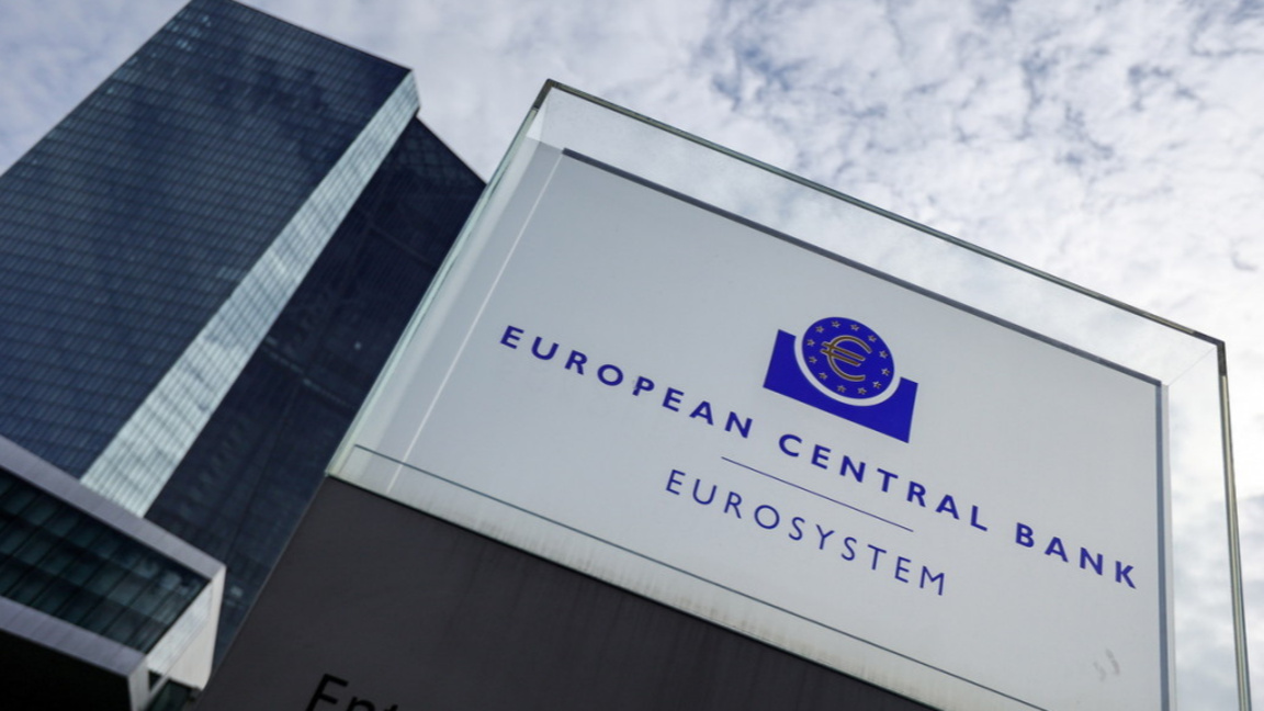 Де Гиндос: ЕЦБ ще адаптира позицията си, ако войната с Иран продължи