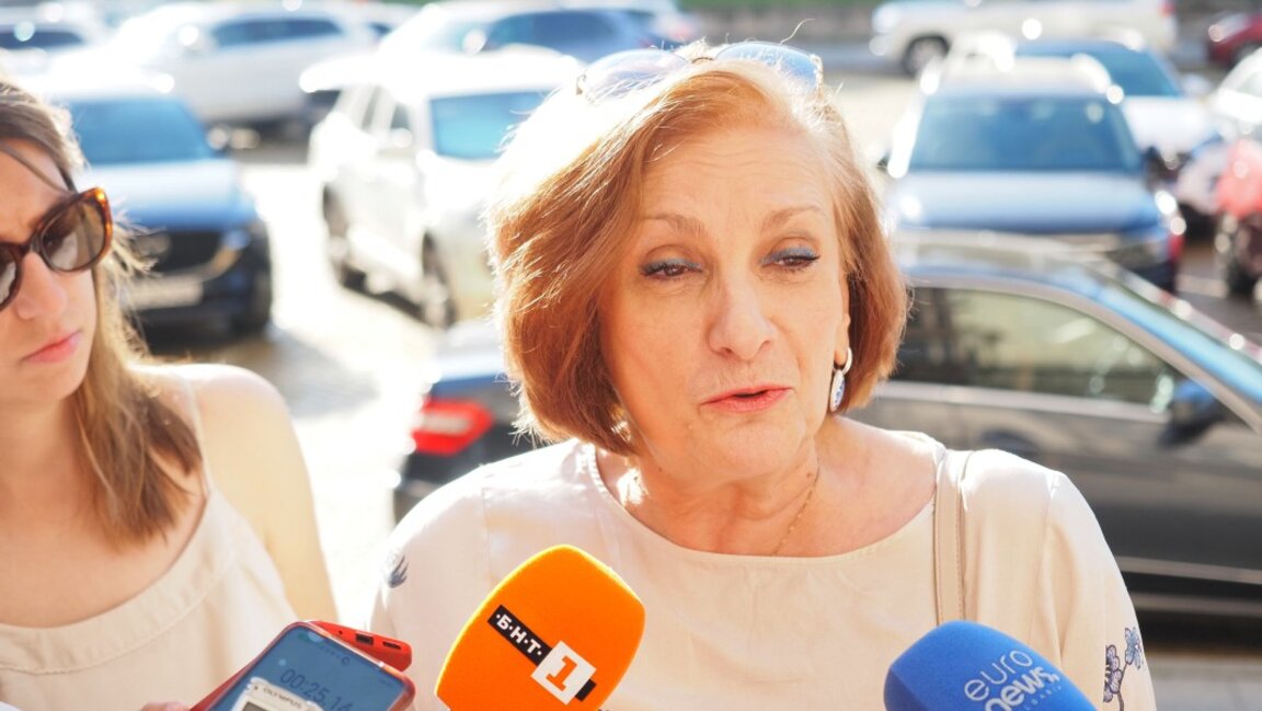 Искра Михайлова