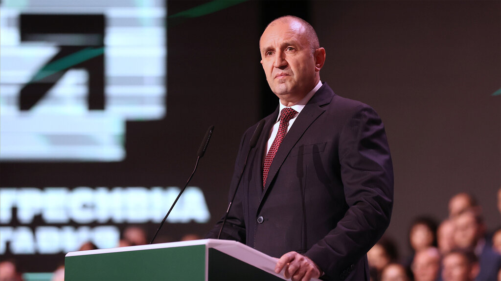 Rumen Radev Rusya ve Avrupa arasında nasıl bir dış politika izleyecek