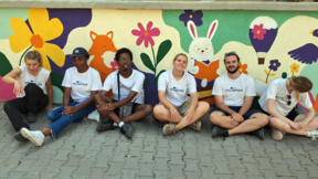 Të rinj vullnetarë të huaj i shtuan ngjyrat e solidaritetit kryeqytetit tonë