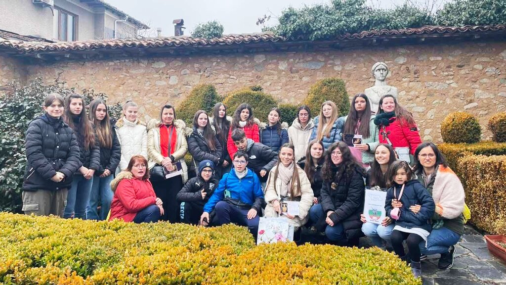 Lección de Bulgaria... con la escuela “Raina Knyaginya” en Burgos, España