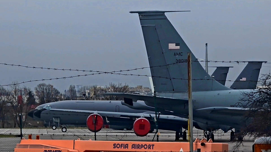 Самолети на Военновъздушните сили на САЩ на летище "Васил Левски", 20.02.2026 г.