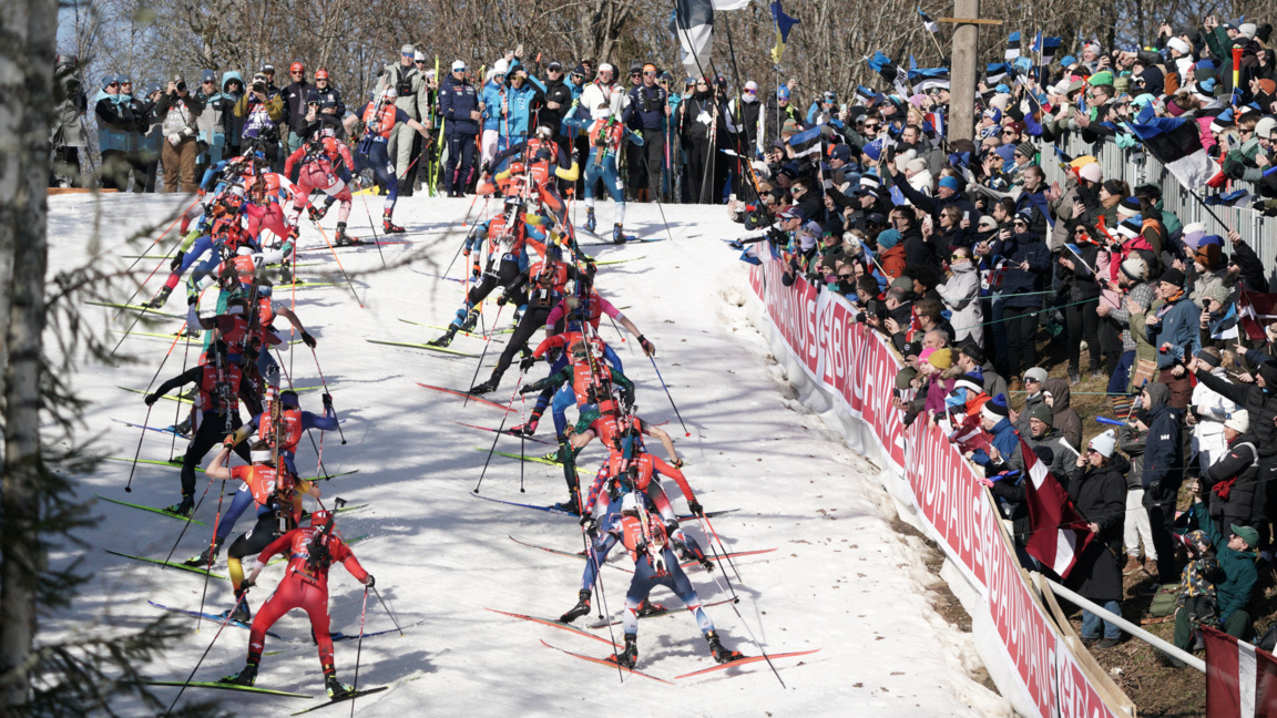 Швеция спечели смесената щафета от Свето...