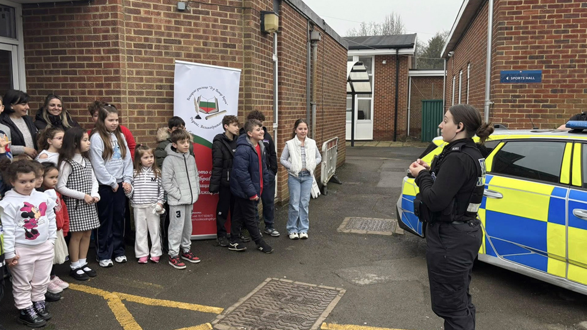 Българка полицайка в Рединг гостува на м...