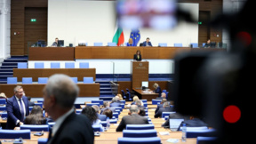 Parlamentul intră în vacanță preelectorală