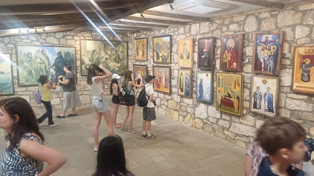 Lección sobre Bulgaria: cómo el conocimiento protege a niños búlgaros en Skopje