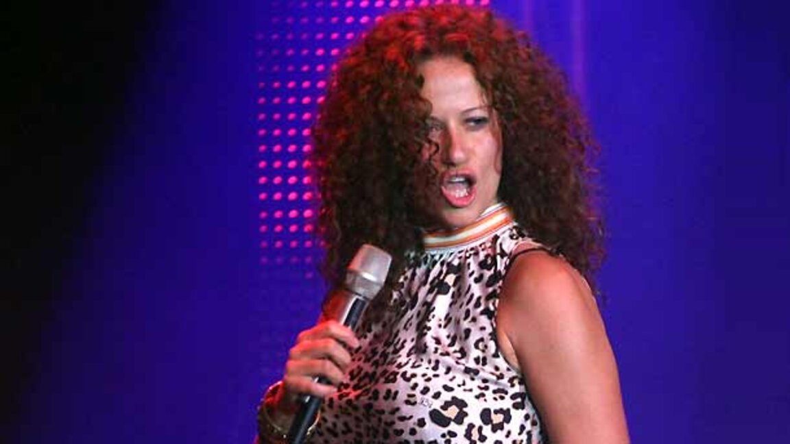 Повдигнаха обвинение на певицата Белослава