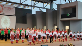 The memory of Bulgarian ensemble "Guslarche" brings dancers back from abroad