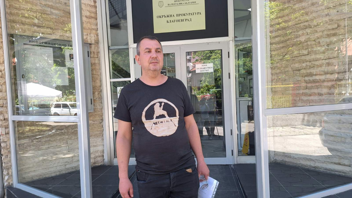 Стойне Стойнев, бащата на починалата 16-годишна Ивана