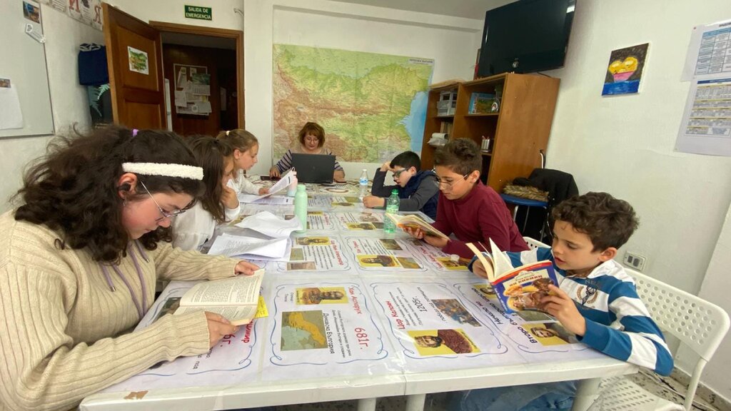 Lección de Bulgaria... con la escuela “Raina Knyaginya” en Burgos, España