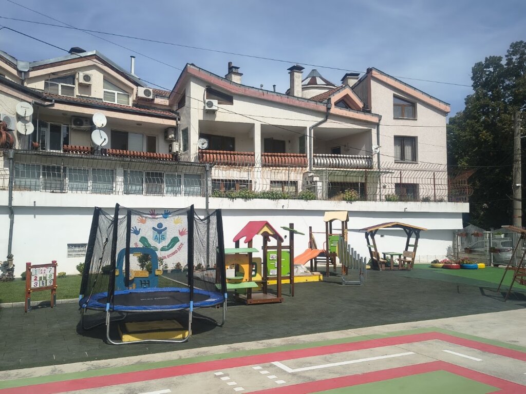 Özel gereksinimden bağımsız bireyliğe giden yolda destek