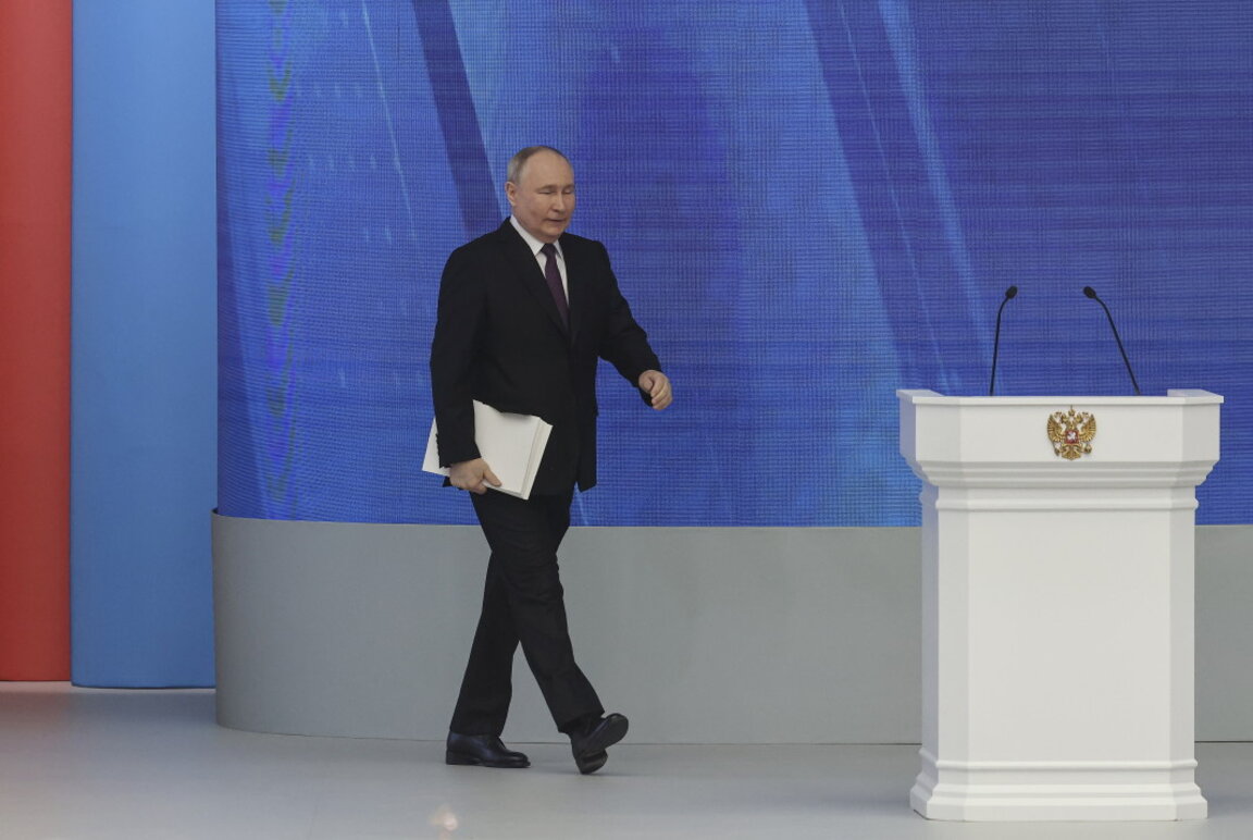 Владимир Путин преди началото на обръщението си към Федералното събрание на Русия, 29 февруари 2024 г.